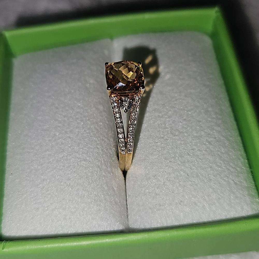 Genuine Citrine 10K Yellow Gold Ring!!! - Picture 7 of 16